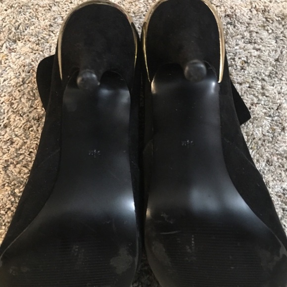 Guess Black Suede Booties - Size 9.5M - Picture 6 of 8